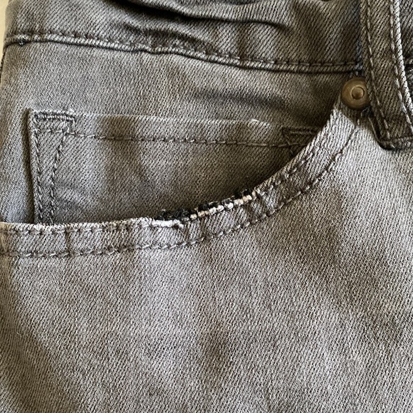 WishList jeans black washed denim rose embroidery ripped raw hem fringe Large - Picture 11 of 16